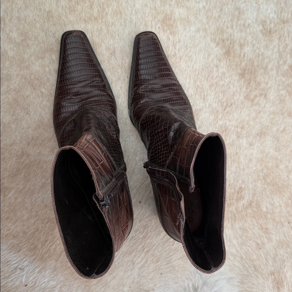 vintage Via Spiga brown crocodile/snake-embossed leather ankle boots - Picture 11 of 11